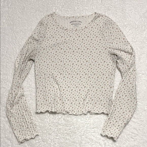 Aeropostale Seriously Soft Shrunken Tee Cream Ditsy Floral Long Sleeve Blouse L - Picture 1 of 9